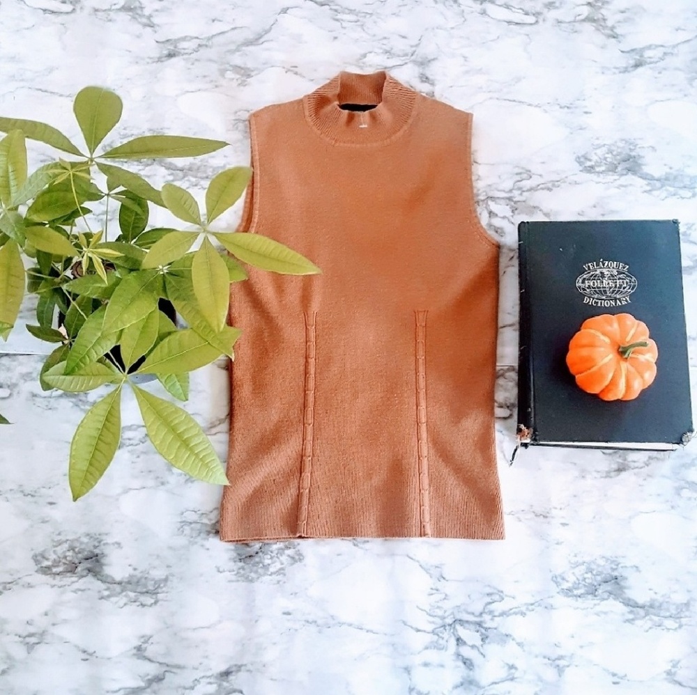 Camel brown beautiful knitted top small